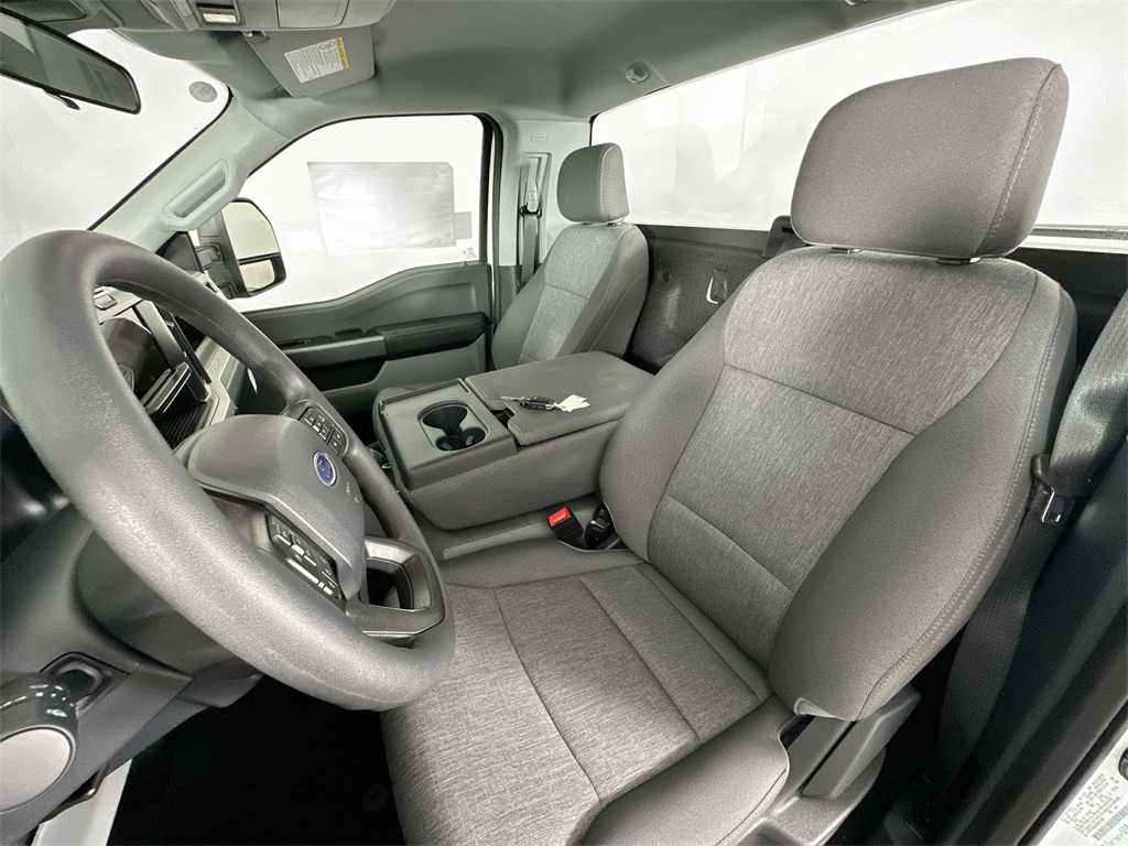 2025 Ford F-250 photo 10