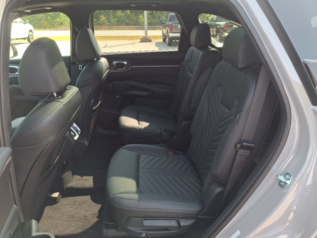 2026 Kia Sorento EX photo 27