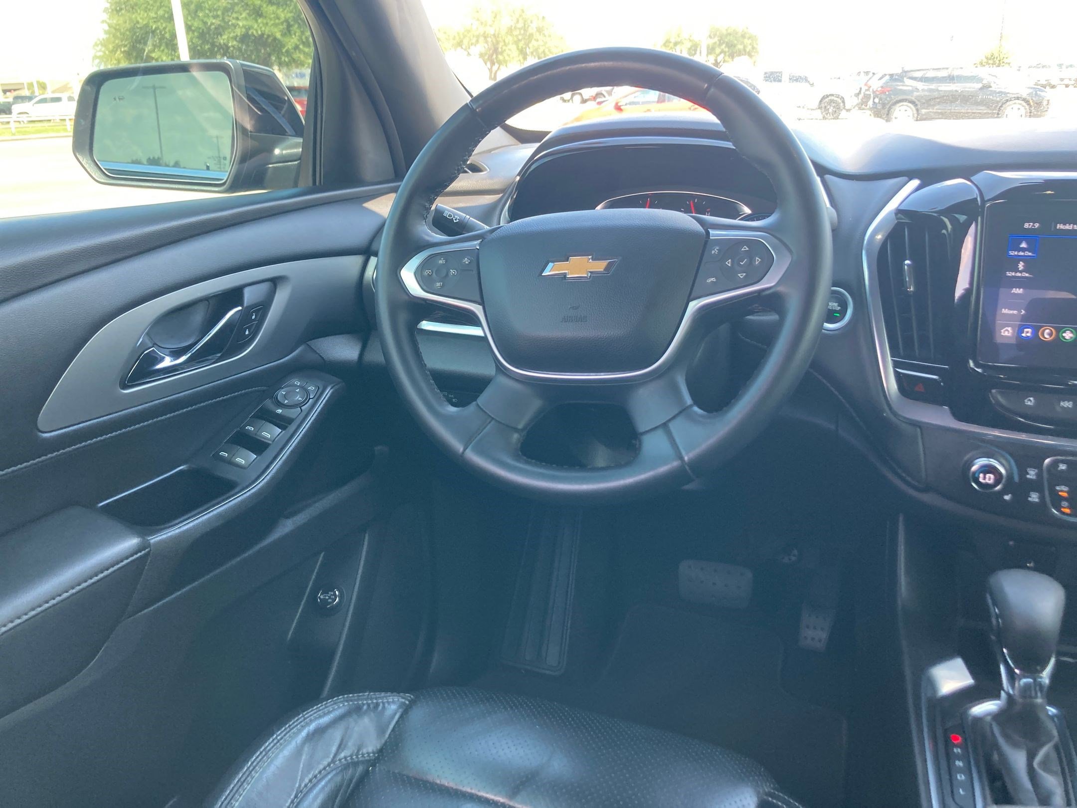 2023 Chevrolet Traverse Cloth photo 25