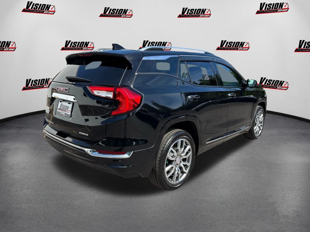 2023 Gmc Terrain Denali photo 3