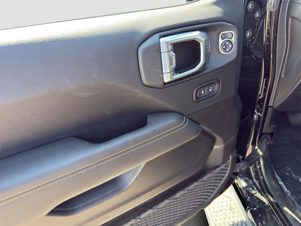 2025 Jeep Gladiator Rubicon photo 11