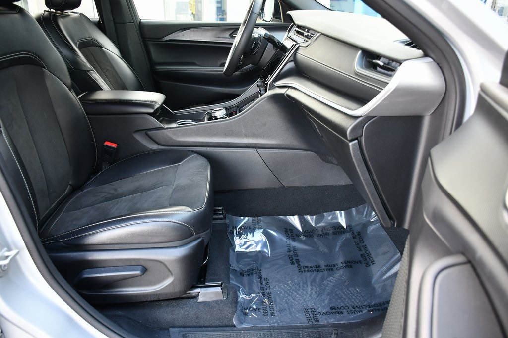 2024 Jeep Grand Cherokee Altitude photo 30