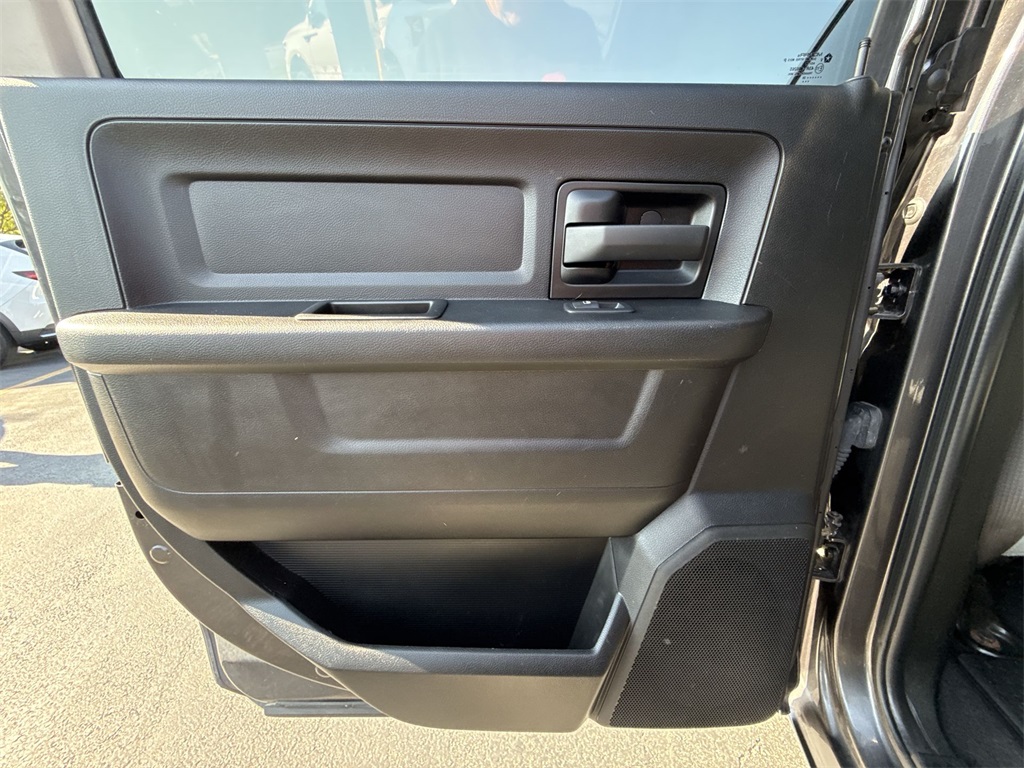 2020 Ram 1500 Classic Tradesman photo 19