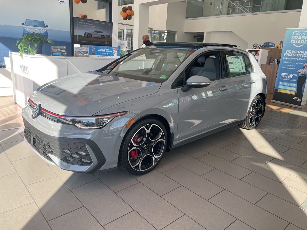 2026 Volkswagen Golf GTI Autobahn's photo