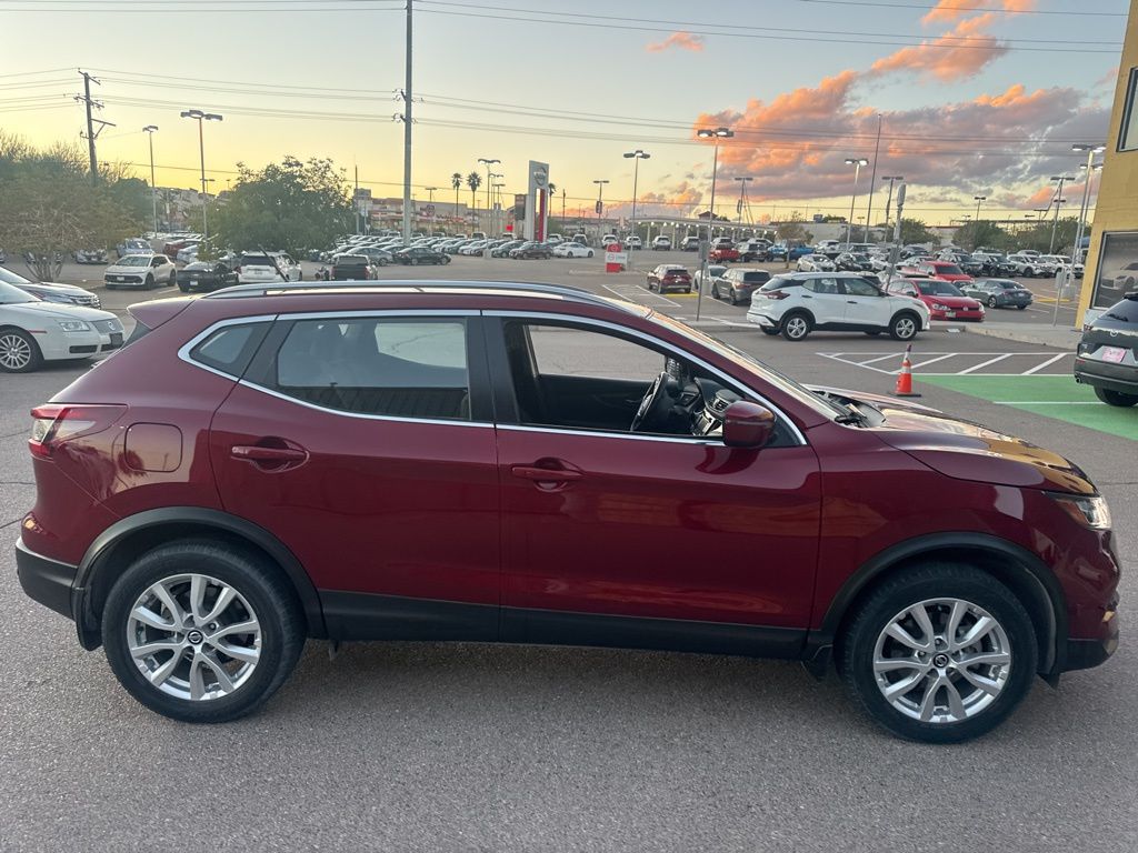 2022 Nissan Rogue Sport SV photo 2