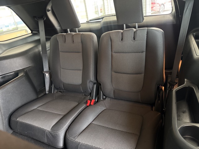 2019 Ford Explorer XLT photo 13