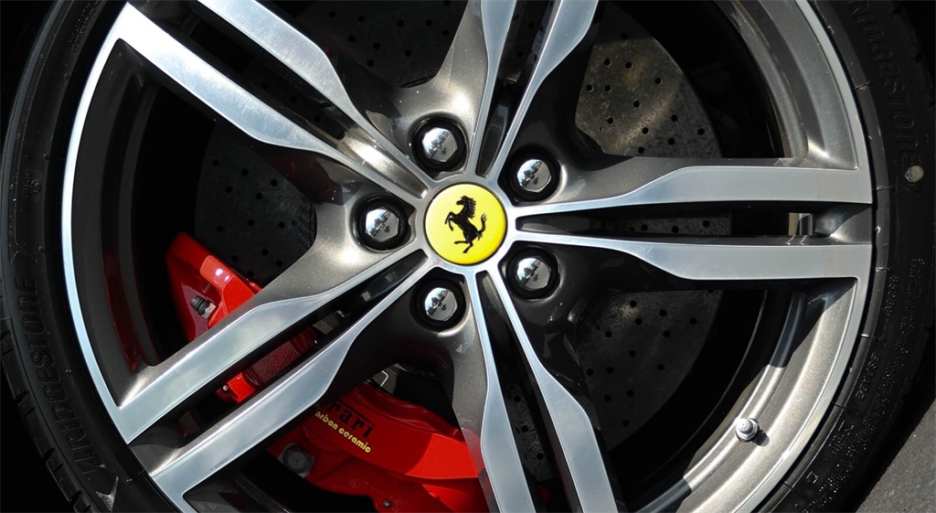 Certified Used 2022 Ferrari Base image 15
