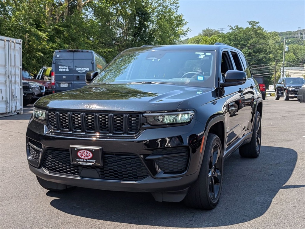 2023 Jeep Grand Cherokee Altitude photo 8