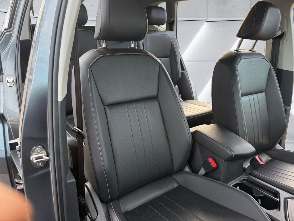 2024 Volkswagen Tiguan SE Wolfsburg Edition photo 21