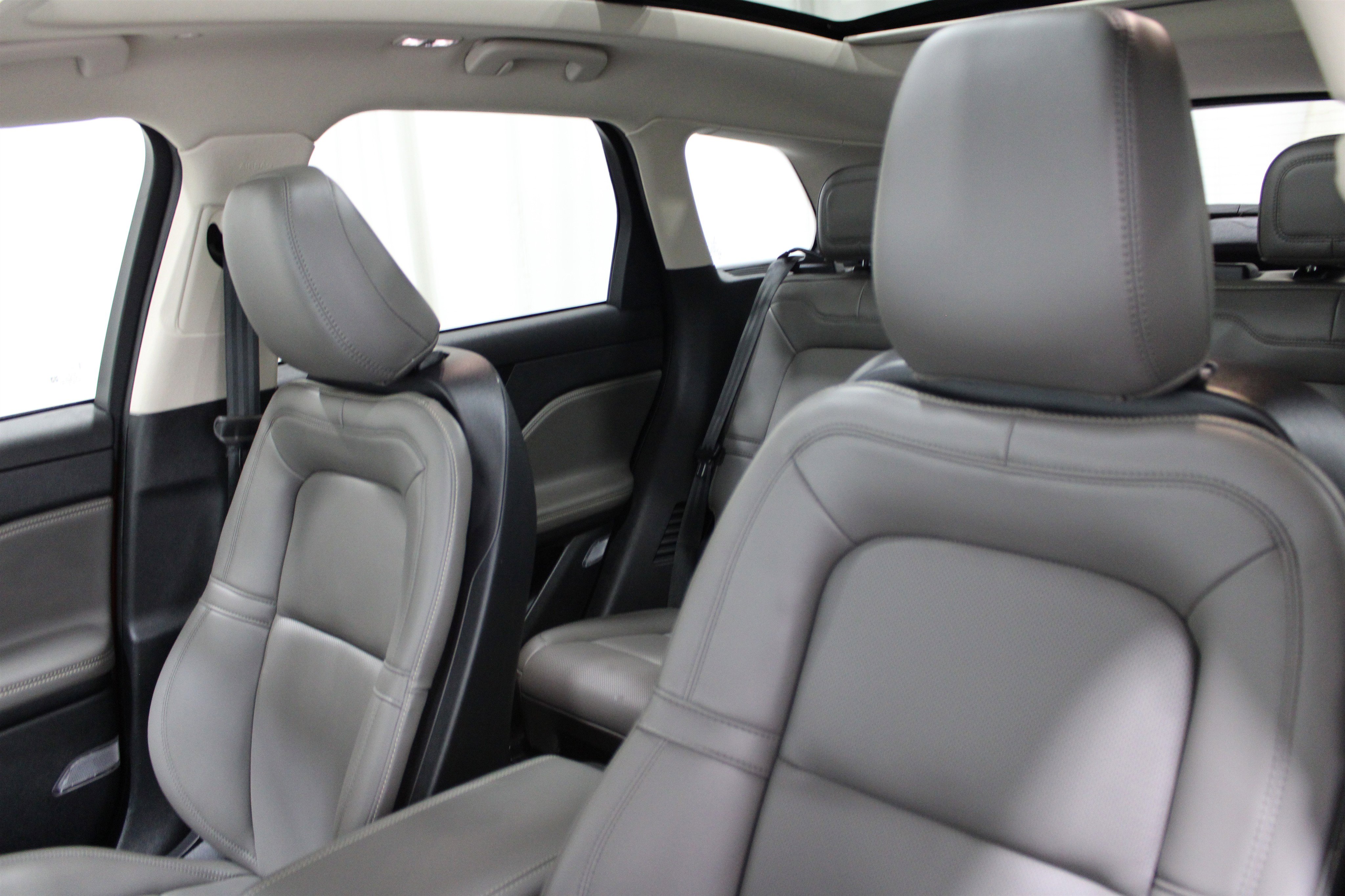 2024 Lincoln Corsair Premiere photo 2