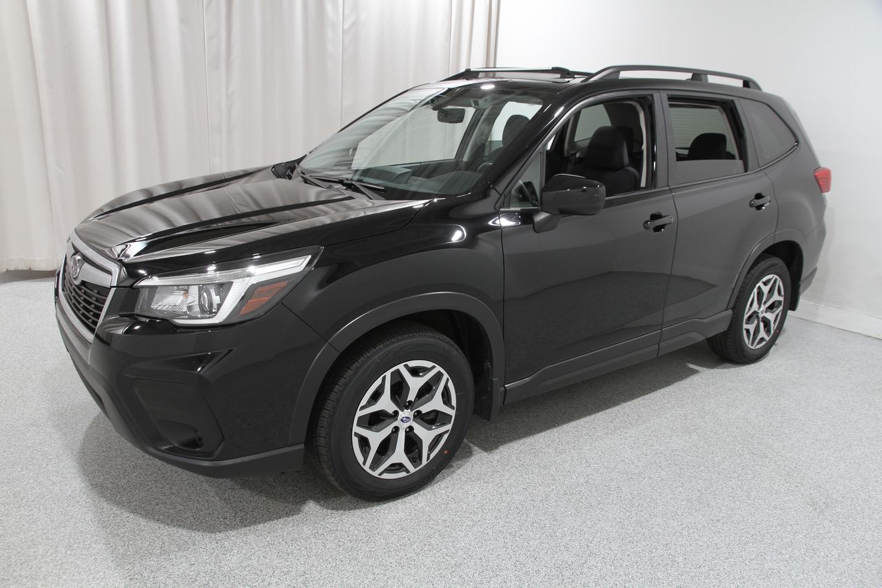 2020 Subaru Forester Premium photo 3