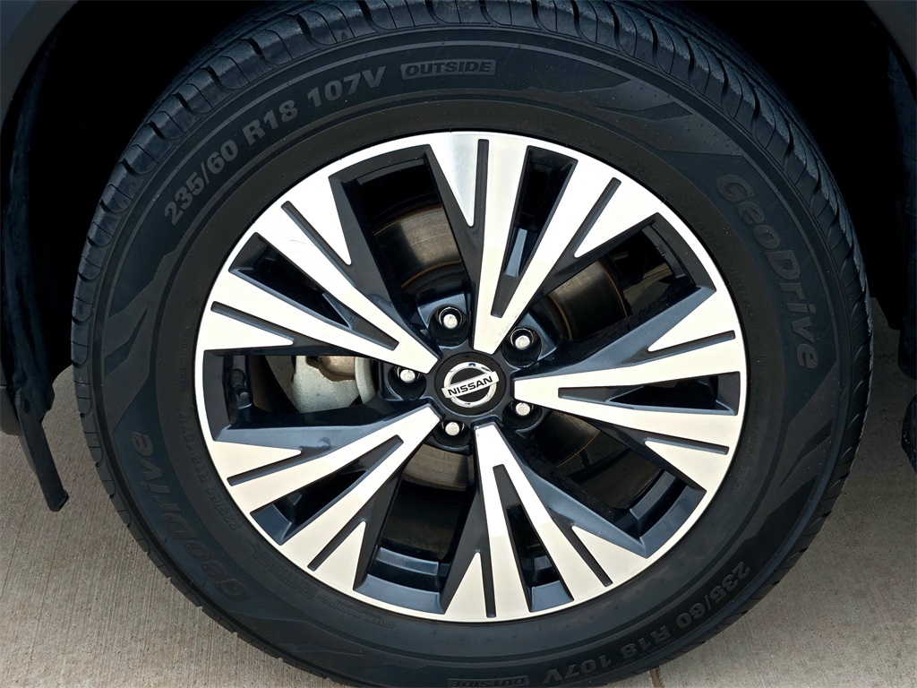 2021 Nissan Rogue SV photo 9