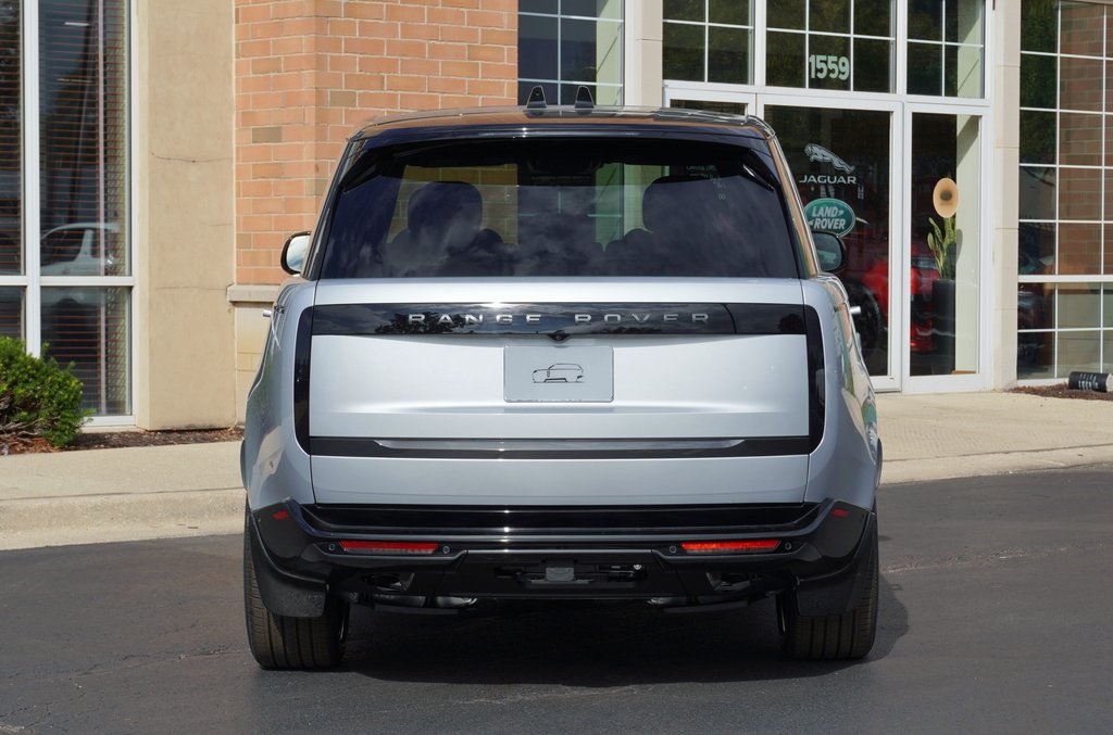 2025 LAND ROVER RANGE ROVER - Image 4