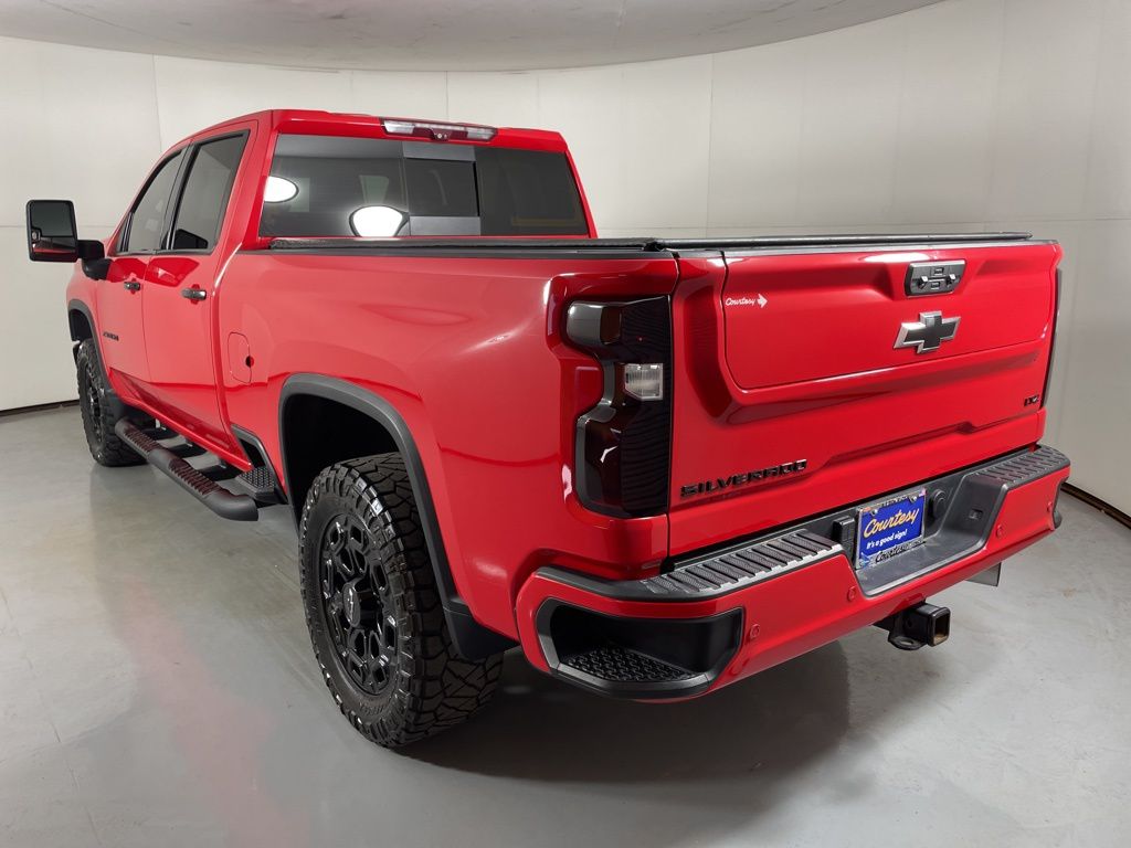 2022 Chevrolet Silverado 2500HD LTZ photo 7