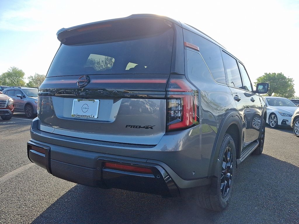 2025 Nissan Armada photo 3