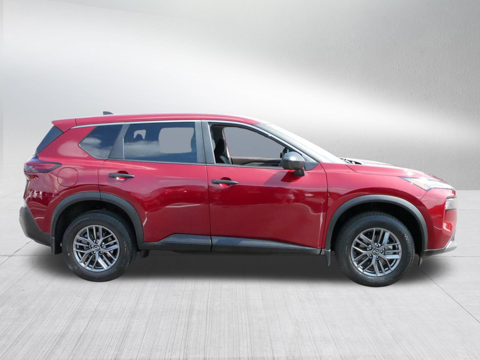 2023 Nissan Rogue S photo 7