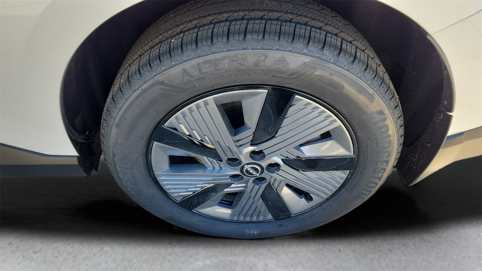 2025 Nissan Murano SL photo 23