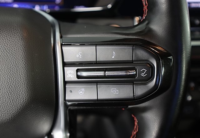 2024 Chevrolet Colorado Z71 photo 40