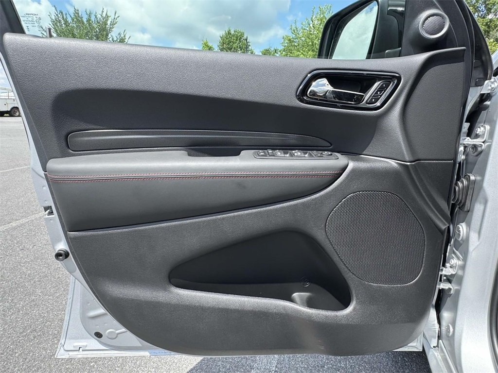 2025 Dodge Durango R/T Plus photo 25
