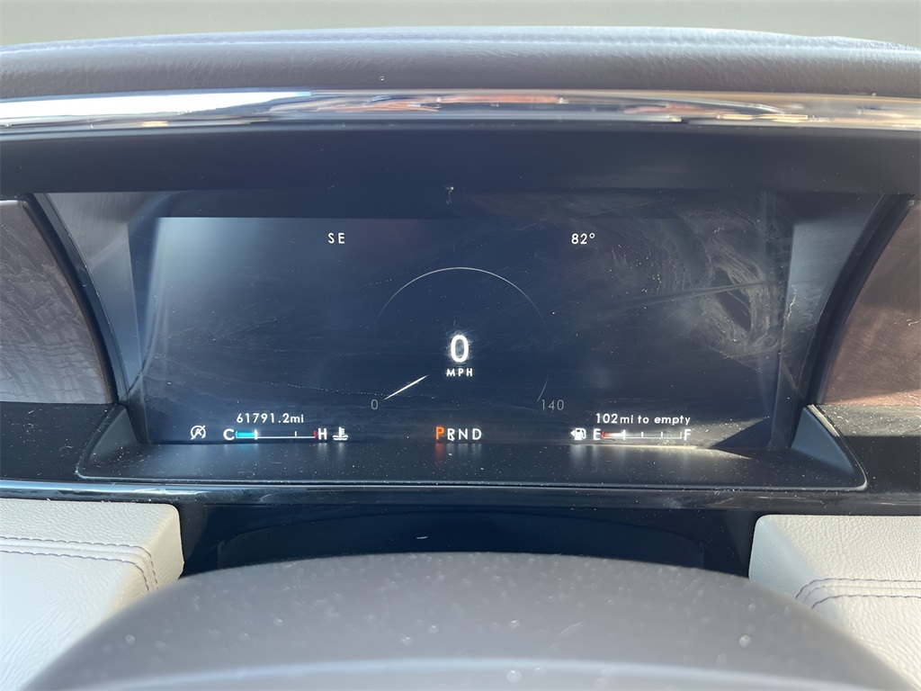 2021 Lincoln Navigator Standard photo 23