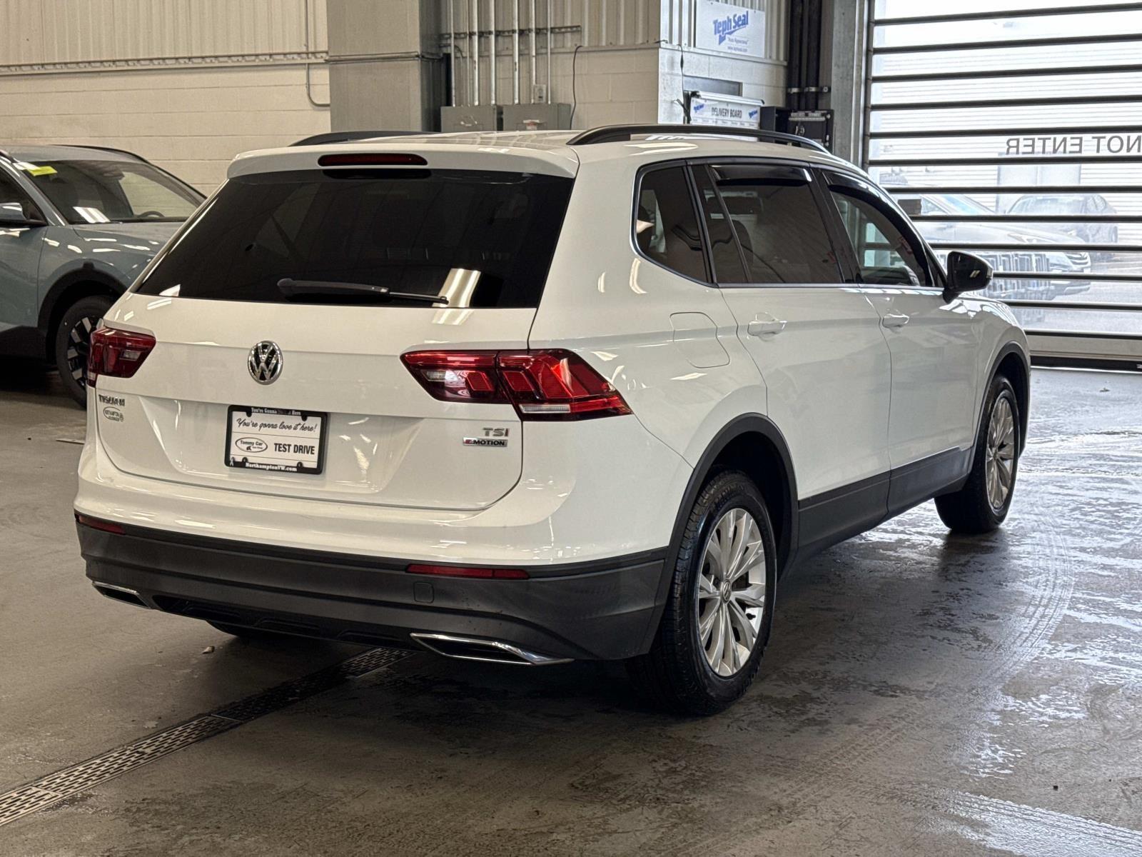 2018 Volkswagen Tiguan S photo 4