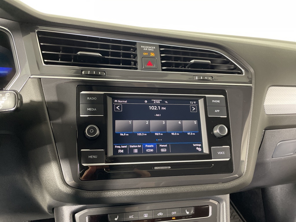 2022 Volkswagen Tiguan S photo 19