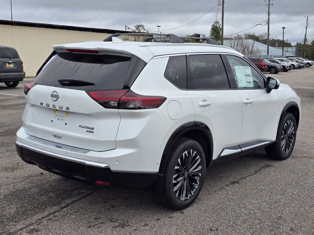 2026 Nissan Rogue Platinum photo 4