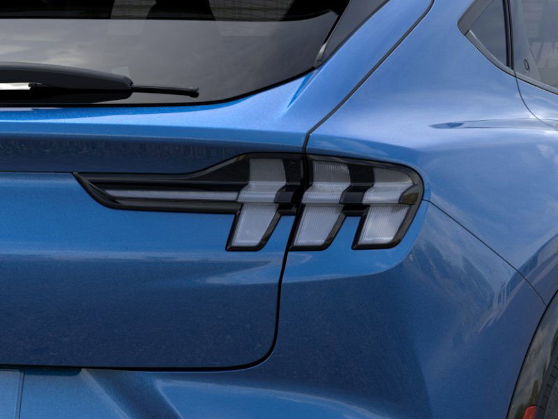 2025 Ford Mustang Mach-E Premium photo 17
