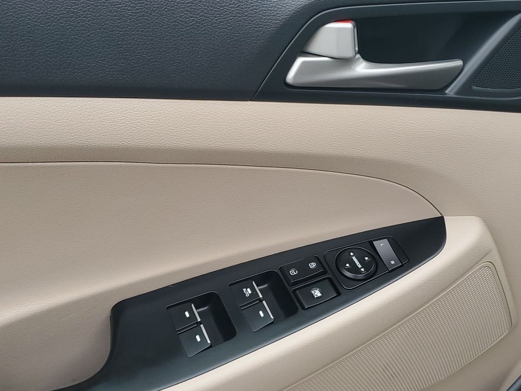 2018 Hyundai Tucson Plus Eco Sport Value Base Ultimate photo 40