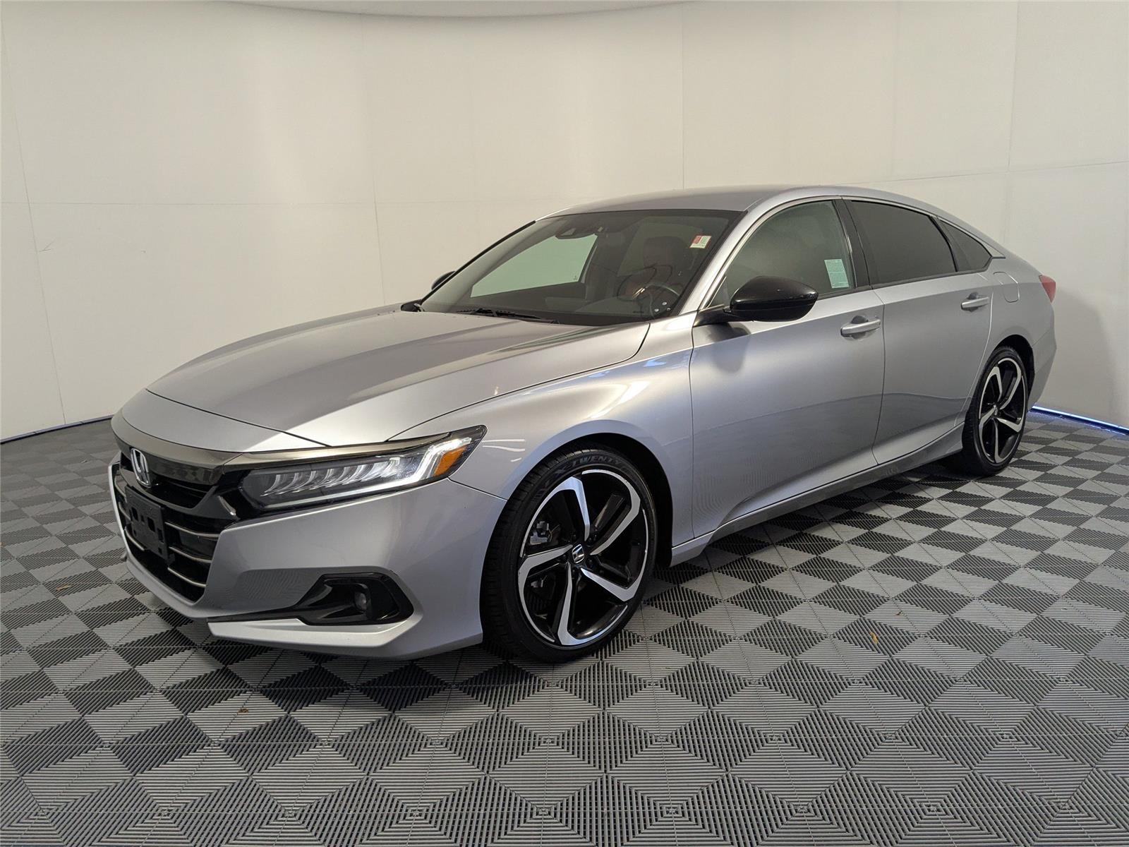 2022 Honda Accord Sport's photo