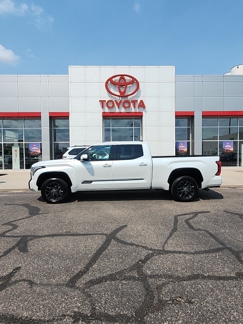 2023 Toyota Tundra Platinum photo 5