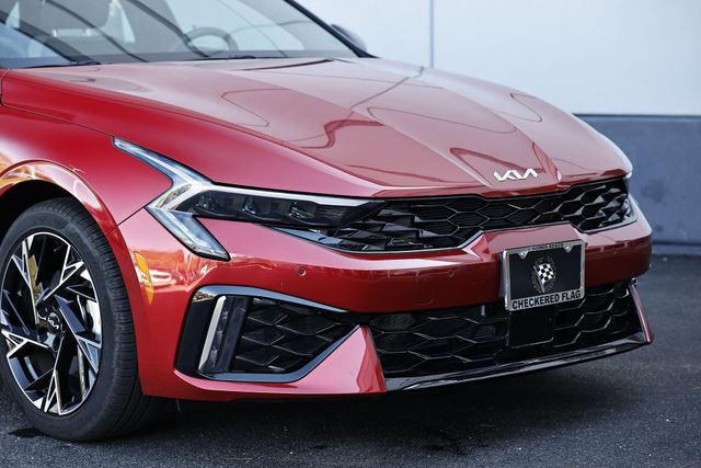 2025 Kia K5 GT-Line photo 2