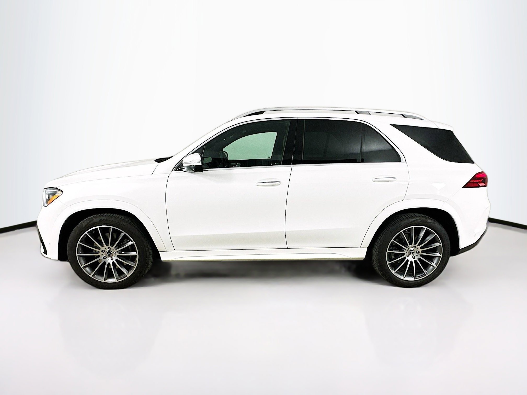 2024 Mercedes Benz GLE 350 4MATIC photo 4