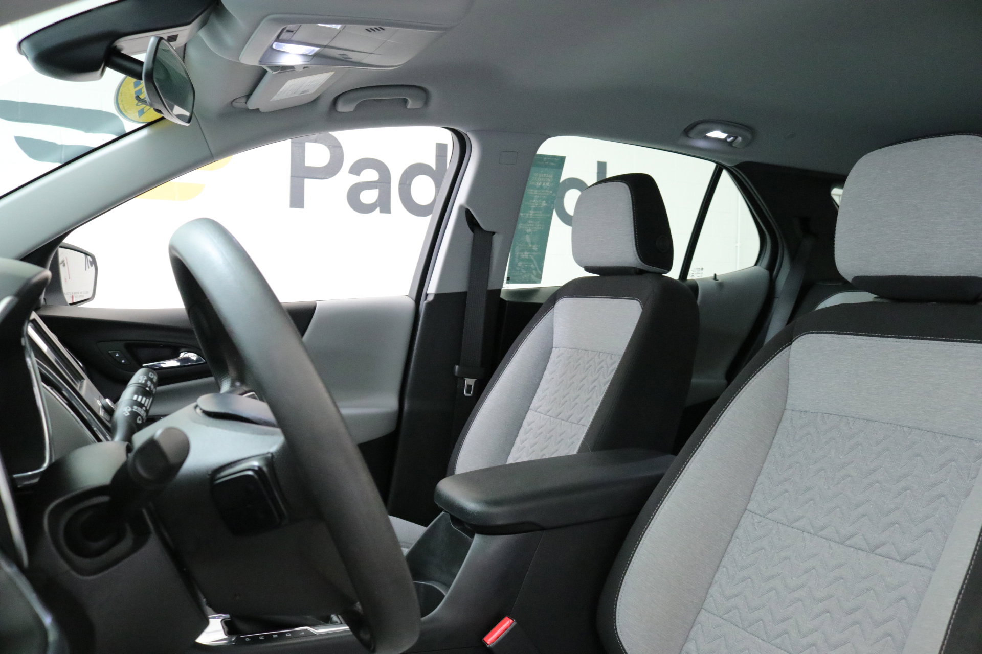 2022 Chevrolet Equinox LS photo 24