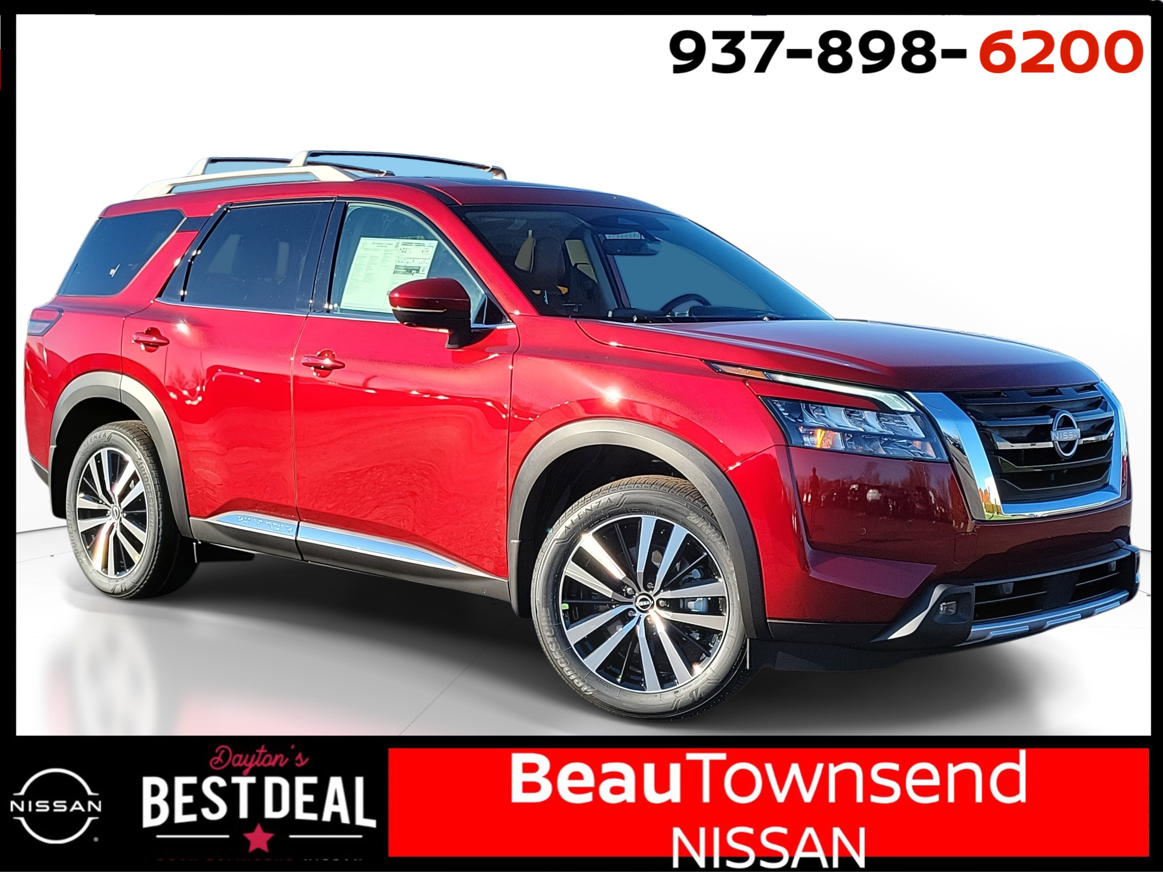 2025 Nissan Pathfinder Platinum's photo