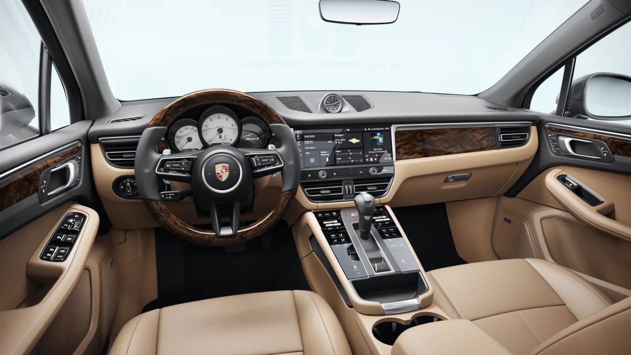 2026 Porsche Macan S photo 9