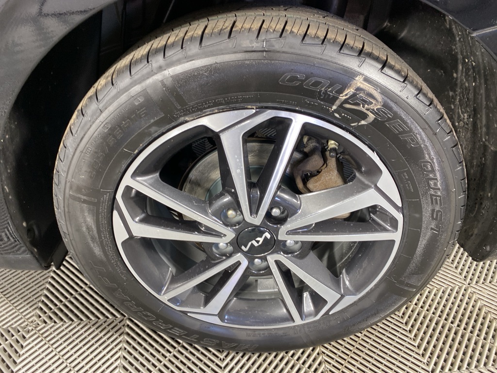 2023 Kia Forte LXS photo 18