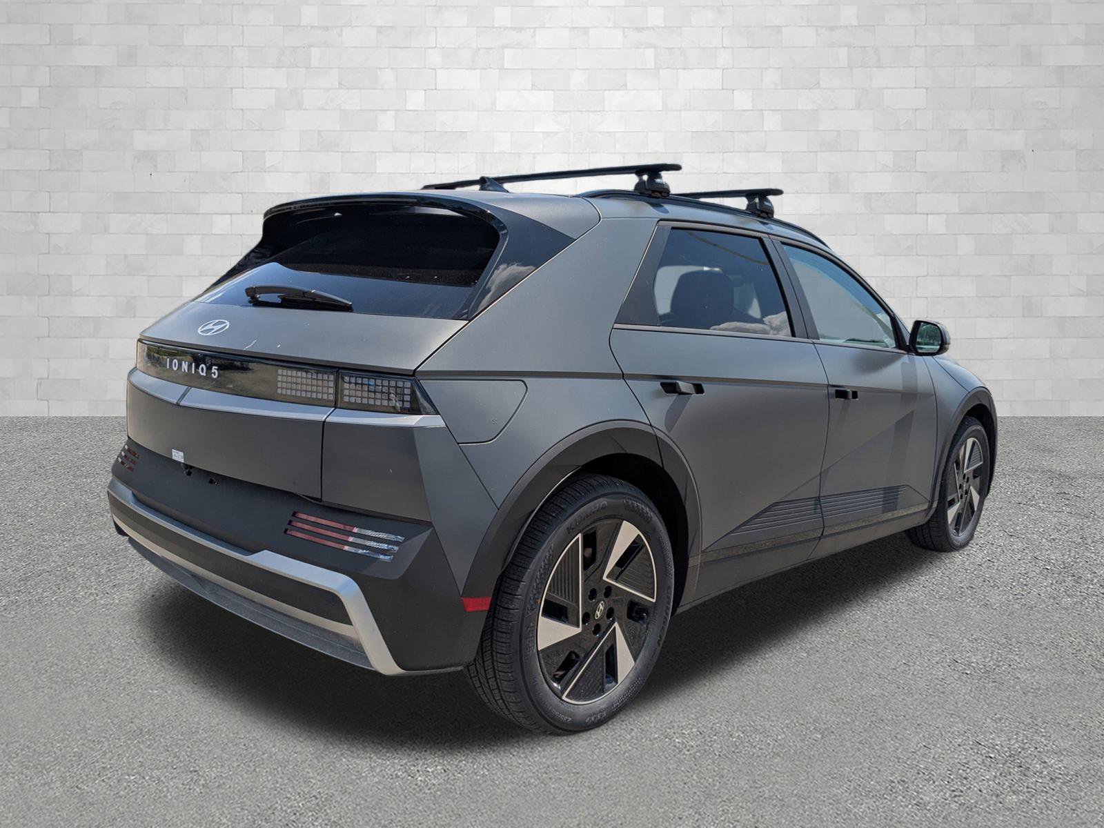 2025 Hyundai Ioniq 5 SEL photo 2