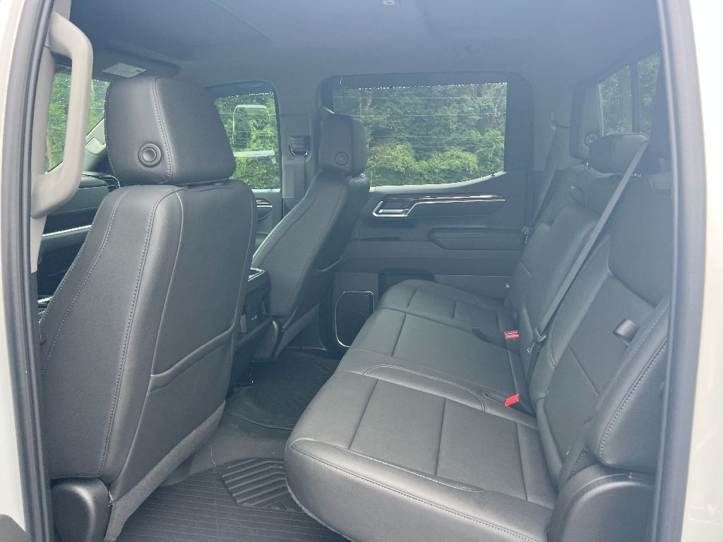 2025 Chevrolet Silverado 1500 RST photo 11