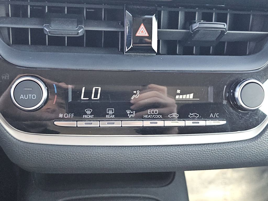 2024 Toyota Corolla LE photo 8