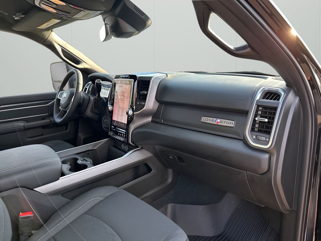 2025 Ram 2500 Big Horn photo 14