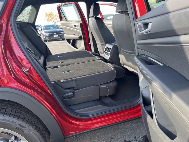 2024 Volkswagen Atlas Cross Sport SEL R-Line photo 24