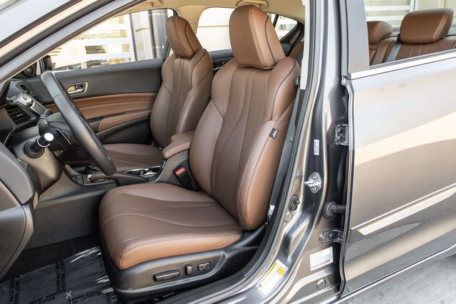 2022 Acura ILX Premium photo 11