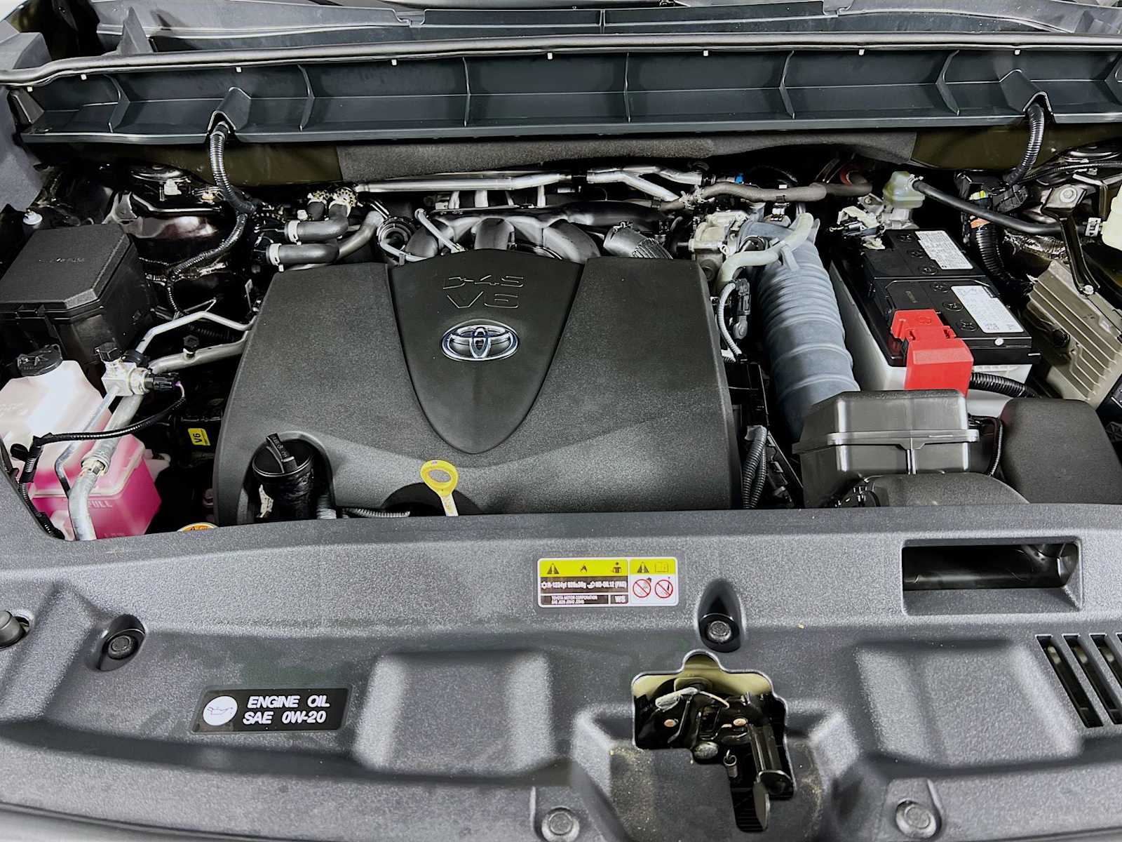 2021 Toyota Highlander XLE photo 23