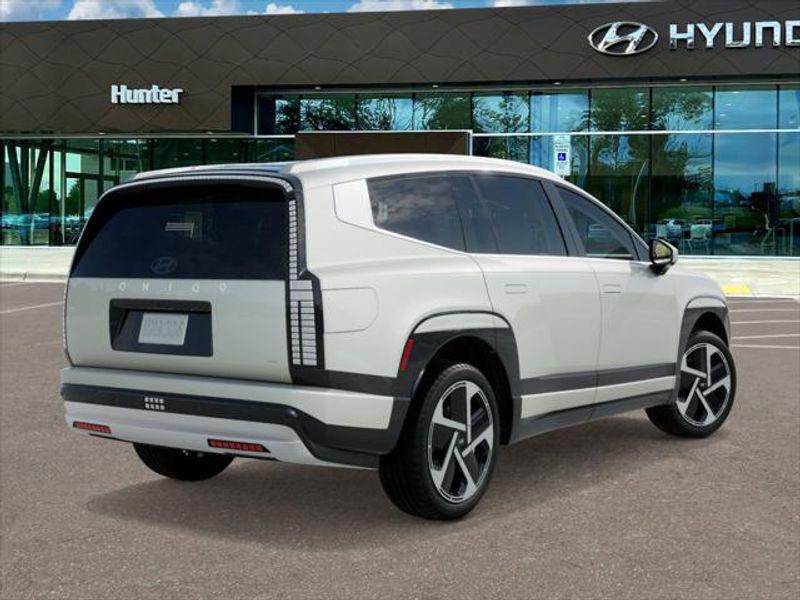 2026 Hyundai Ioniq Limited photo 2