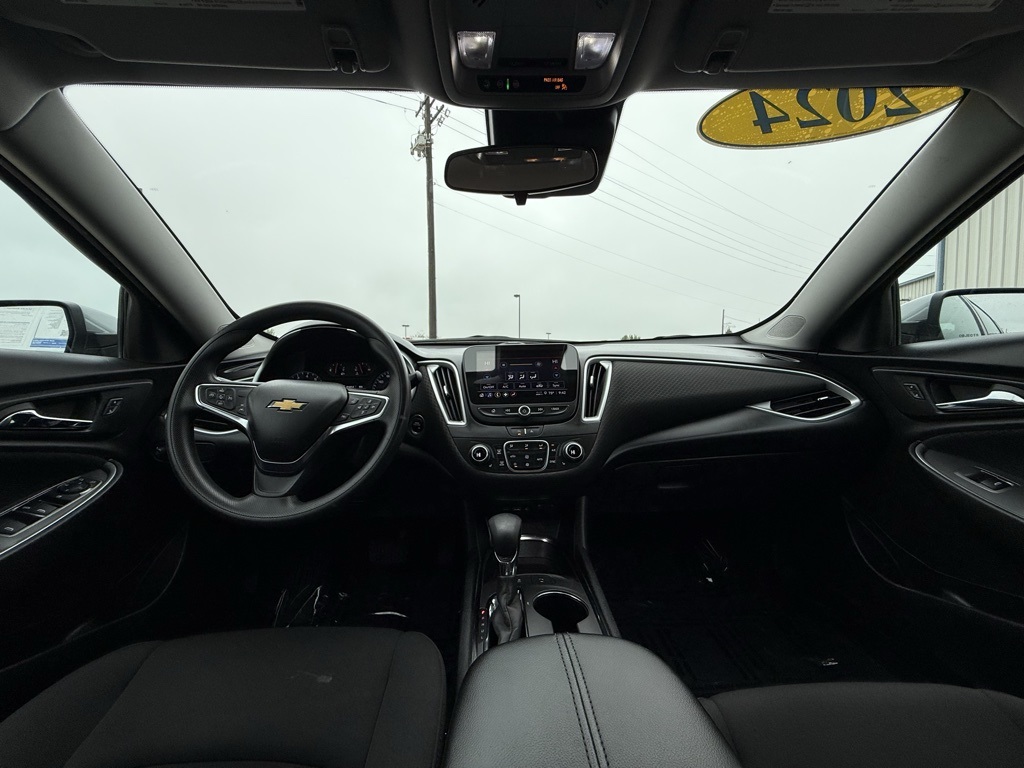 2024 Chevrolet Malibu 1LT photo 8