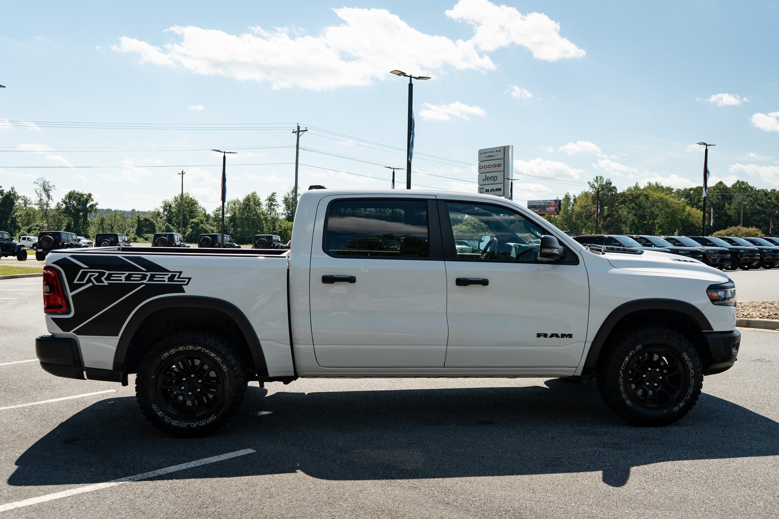 2025 Ram 1500 Rebel photo 8