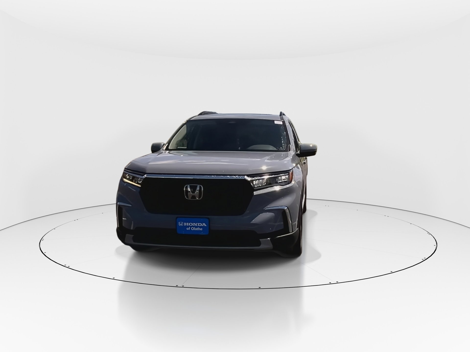 2024 Honda Pilot Touring photo 3