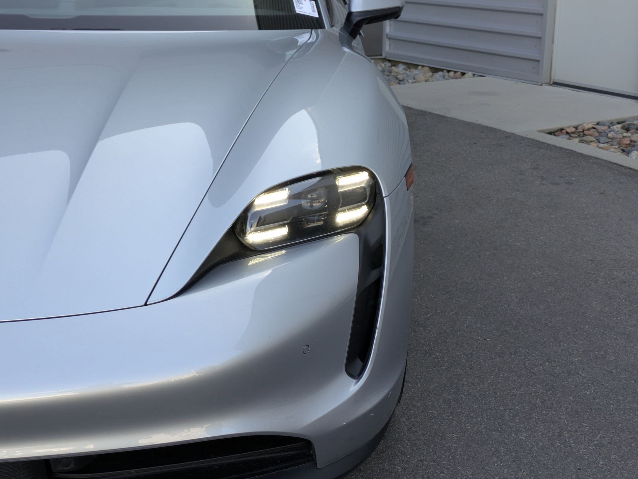 2022 Porsche Taycan 4S photo 9