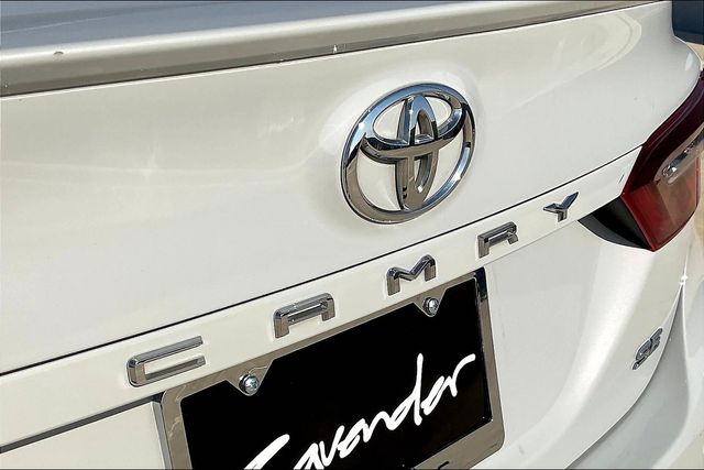2023 Toyota Camry SE photo 8